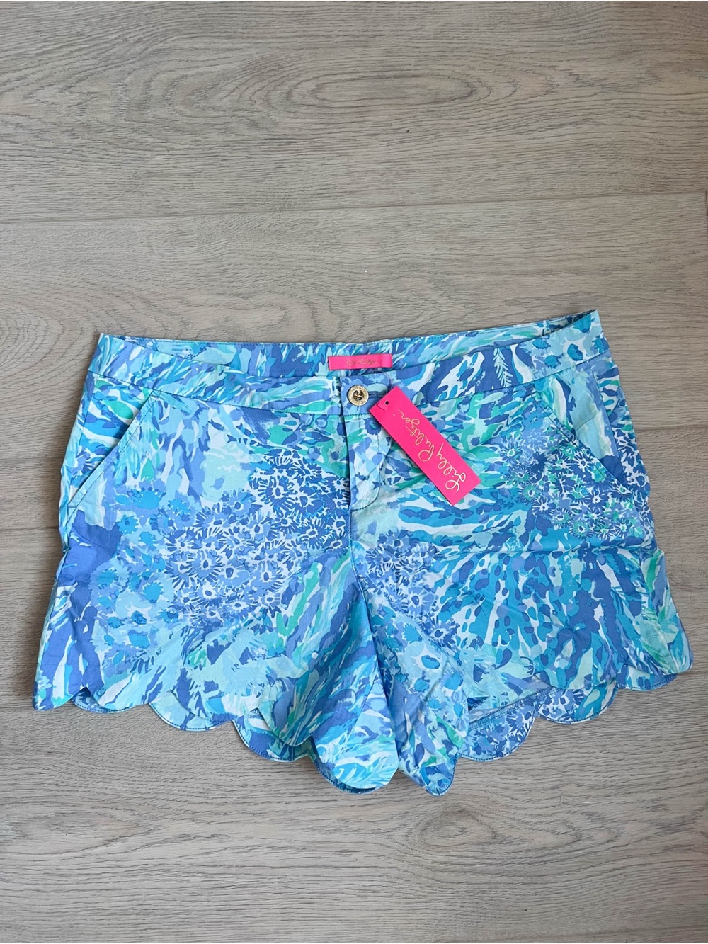 NWT | Lilly Pulitzer Hey Hey Soleil | Scallop-Hem Shorts